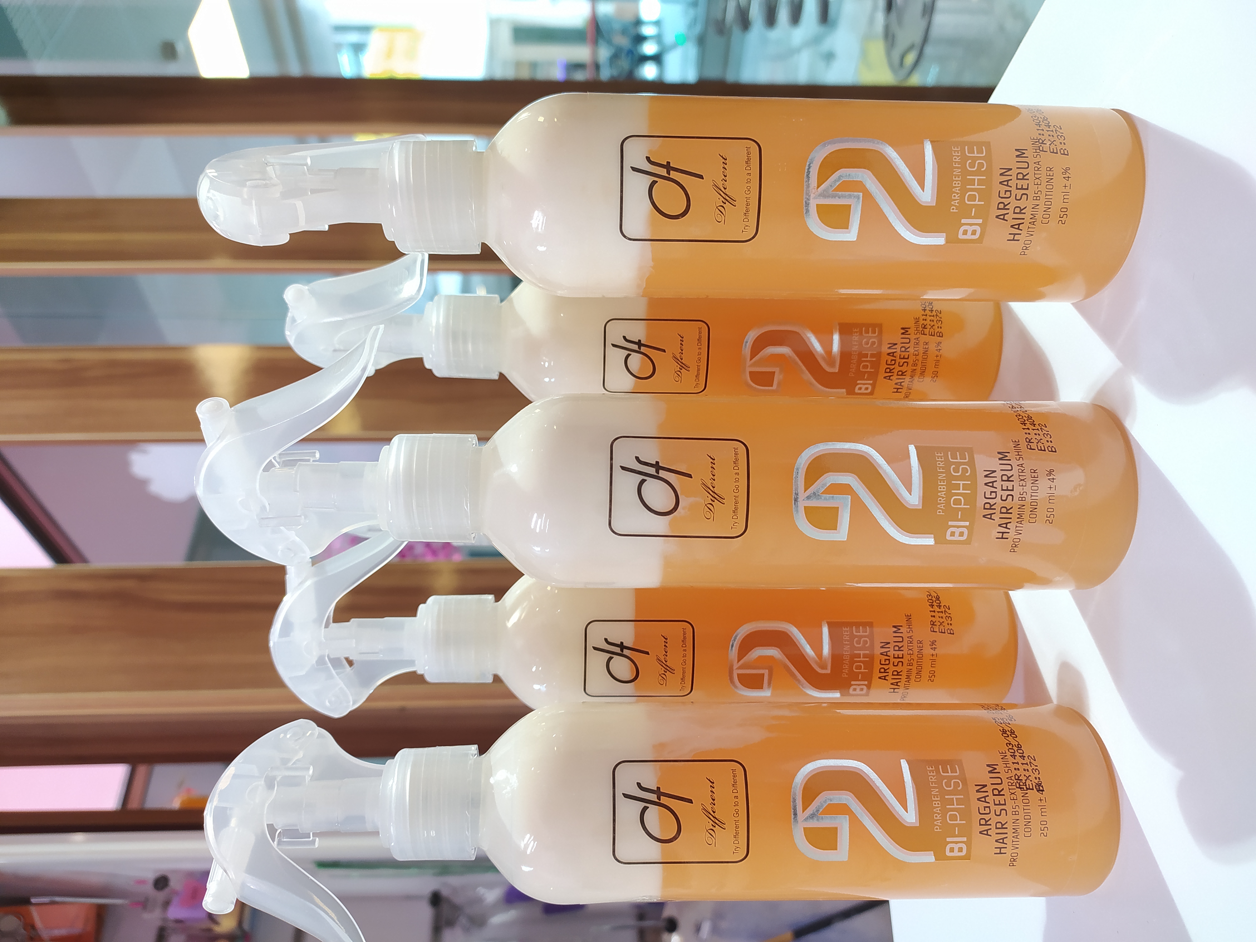 اسپری دوفاز کراتینه دیفرنت حاوی روغن آرگان